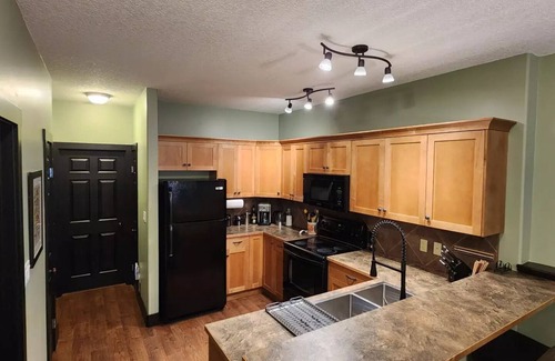 East Kootenay Condo | Cozy bottom floor condo located minutes away from the Radium hot pools!