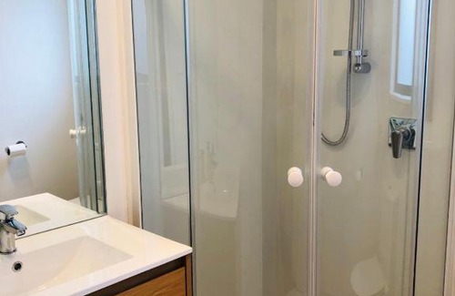 Auckland Bed & Breakfast | Cozy Brand New Townhouse 1
