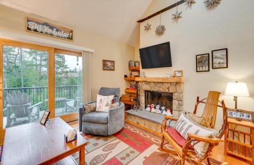 Bretton Woods Apartment | Cozy Bretton Woods Ski-InandSki-Out Condo with Deck!