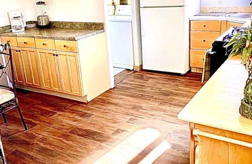 Colorado City House | Cozy&Bright Private Home Pet Friendly central access@Zions, Bryce, Grand Canyon!