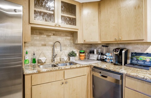 North Decatur House | ★ Cozy Brookhaven Retreat ★ up to 8 Guests