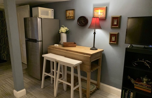East New York Apartment | Cozy Brooklyn Studio Minutes from Subway & JFK!