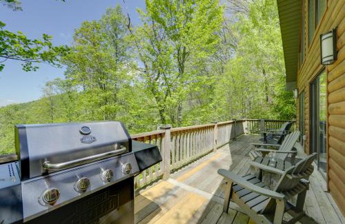 Bryson City House | Cozy Bryson City Cabin with Mountain Views!