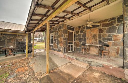 Cherokee House | Cozy Bryson City Cabin Rental with Shared Yard