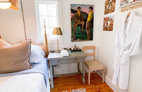 Eau Claire House | Cozy Bungalow 8mins to Main St, Hospitals, Universities, Government