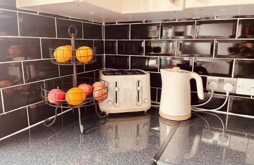 Cuffley House | Cozy bungalow in great location