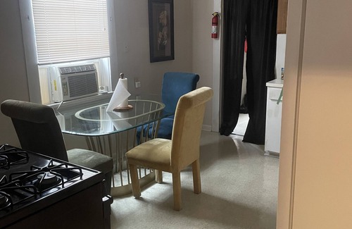 Saint Claude House | Cozy Bywater NOLA Clubhouse - ONLY 5 mins from the French Quarters