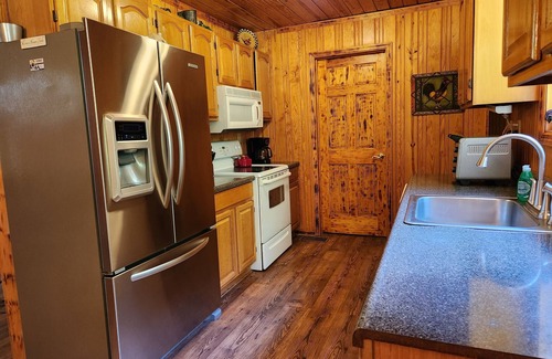 Fort Payne House | Cozy Cabin at Little River Canyon