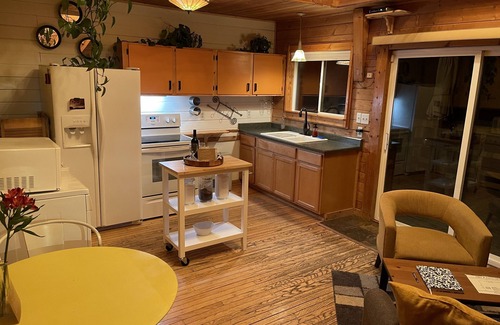 Florissant Cabin | Cozy Cabin D in the trees