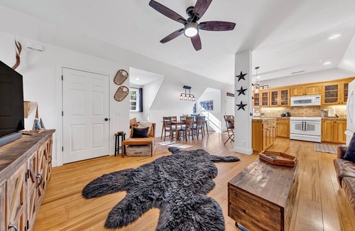 Chester Cabin | Cozy Cabin & Gameroom in Chester