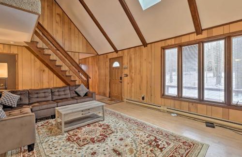 Blakeslee House | Cozy Cabin Hotub Fire Place Fire Pit 4 bedroom