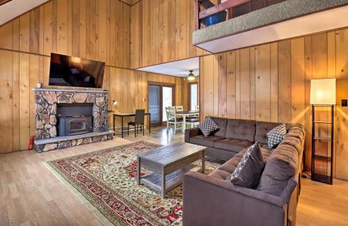 Blakeslee House | Cozy Cabin Hotub Fire Place Fire Pit 4 bedroom