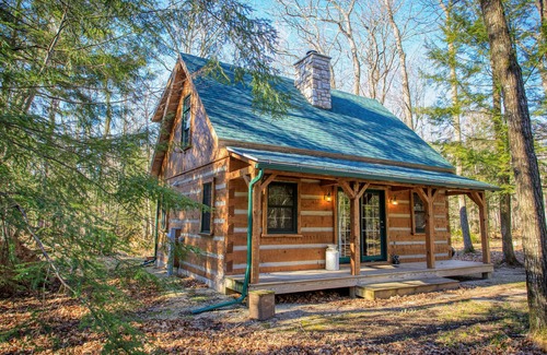 Sturgeon Bay Cottage | Cozy Cabin in beautiful Sturgeon Bay