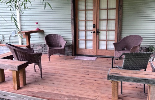 Springfield House | Cozy Cabin in Springfield’s Historic District Near Autzen Stadium