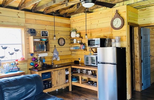 Reliance Cabin | Cozy cabin in the Cherokee National Forest. Minutes from Hiwassee River.