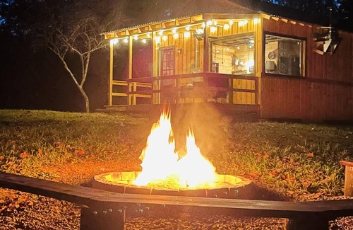 Reliance Cabin | Cozy cabin in the Cherokee National Forest. Minutes from Hiwassee River.