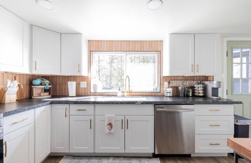 Groom Creek Cabin | Cozy Cabin in the Pines Address: 4763 S View Rd Prescott AZ 86303