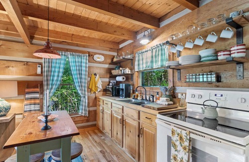 Vilas Cabin | Cozy Cabin in Valle Crucis