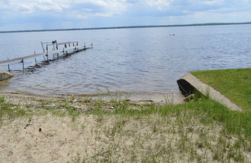 Houghton Lake Cabin | Cozy Cabin Lake view and access