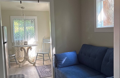 Old Fort Cottage | COZY CABIN minutes from Catawba Falls, and near beautiful Blue Ridge Mountains