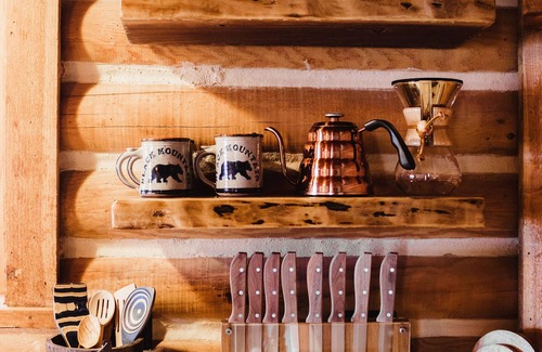 Black Mountain Cabin | Cozy Cabin, Mountain Views/Hot Tub & Game Room + Near Asheville