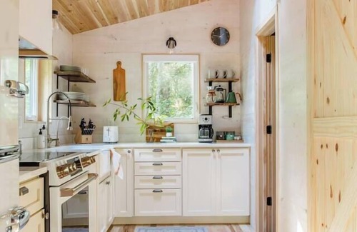 Warnick Cabin | Cozy Cabin @ Mt Baker – Private Hot Tub & Sauna