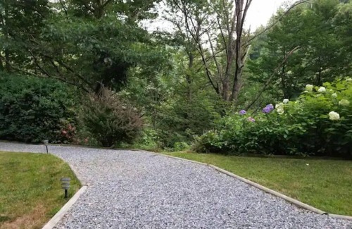 Hot Springs House | Cozy Cabin near Appalachian Trail & Hot Springs