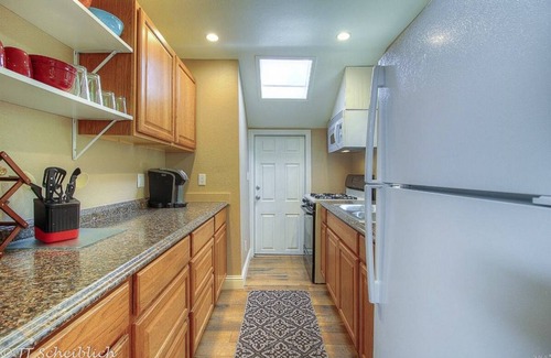 Forestville Cabin | Cozy Cabin near river, wineries, redwoods and ocean.