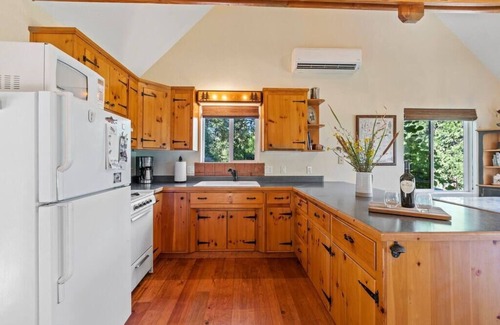 Groveland House | Cozy Cabin near Yosemite at Quail Crossing
