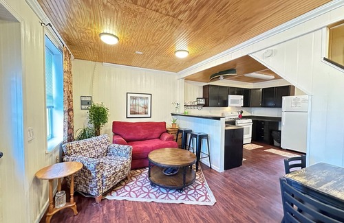St Germain Cottage | Cozy Cabin on Big St Germain Lake sleeps 2nmodern appliances, Beach on prop!