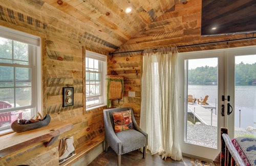 Averill Park Cabin | Cozy Cabin on Crooked Lake: Hike, Ski & Explore!