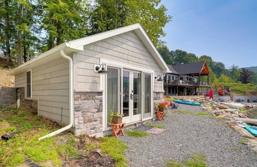 Averill Park Cabin | Cozy Cabin on Crooked Lake: Hike, Ski & Explore!