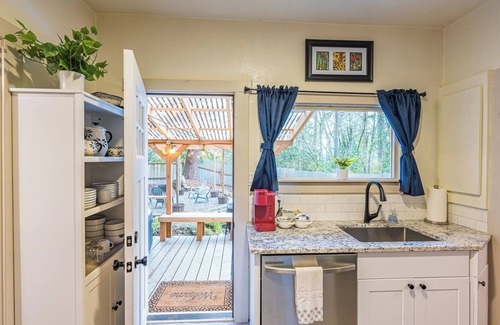 Port Angeles Cabin | Cozy cabin on the Olympic Peninsula, W/Hot Tub
