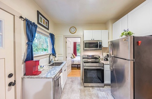 Port Angeles Cabin | Cozy cabin on the Olympic Peninsula, W/Hot Tub