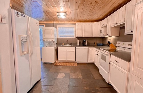 Kalkaska Cabin | Cozy cabin, private 10 acres close to atv trail & lake