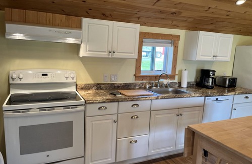 Oneonta House | Cozy Cabin - Quaint cabin, with great view and firepit