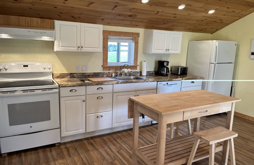 Oneonta House | Cozy Cabin - Quaint cabin, with great view and firepit