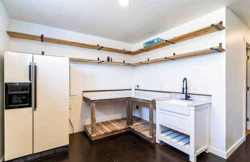 Pagosa Springs House | Cozy Cabin Retreat w/Games, Hot Tub, Pet-Friendly & Forest Access