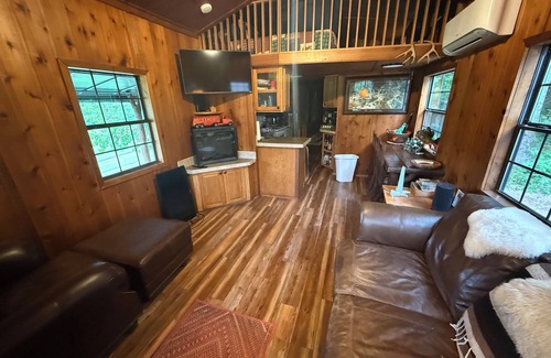 Morganton Cabin | Cozy Cabin Retreat Lake James & Fonta Flora Trail