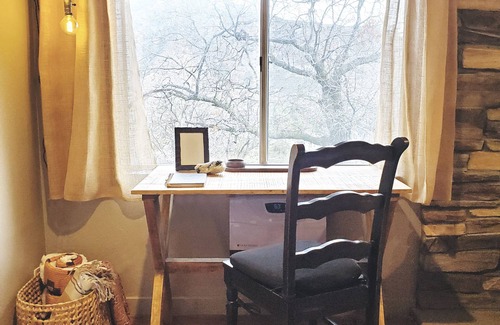 Julian Cabin | Cozy Cabin Studio Nestled in the Trees with Mountain Views.