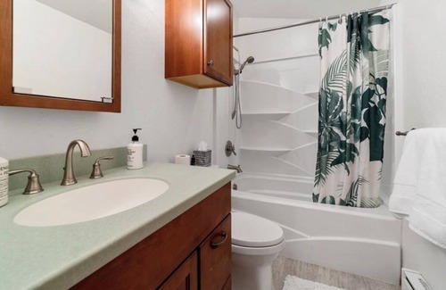 Green Mountain Falls Cabin | Cozy cabin in walking distance to Green Mountain Falls with WiFi