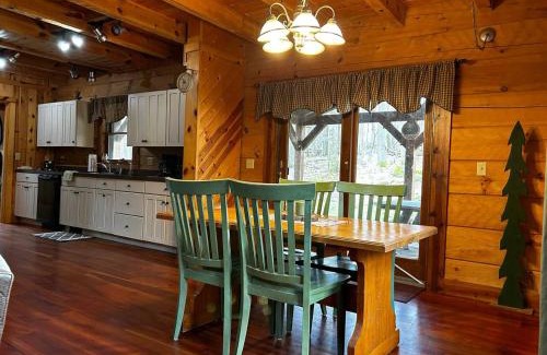 Alpine Lake House | Cozy Cabin