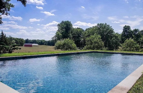 Staatsburg House | Cozy Cabin w/Heated Pool, Hot Tub and Open Fields