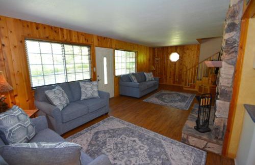 Bass Lake House | Cozy Cabin With Boat Slip Reduced Nightly Rate