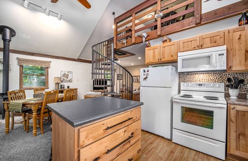 Thompsonville Cottage | Cozy cabin with firepit, woodstove, loft, WiFi, & W/D - walk to lifts