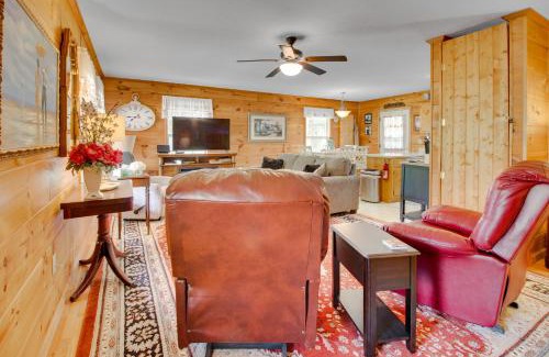 Byrdstown House | Cozy Cabin with Grill and Fire Pit By Dale Hollow Lake
