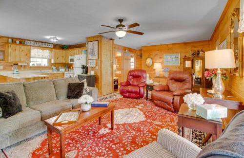 Byrdstown House | Cozy Cabin with Grill and Fire Pit By Dale Hollow Lake