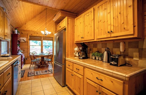 Vilas Cabin | Cozy Cabin with Pastoral Views