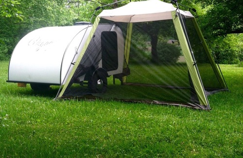 Hector House | Cozy Camper delivered to you!