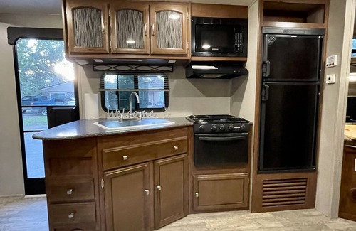 Park East House | Cozy Camper Delivered to You!